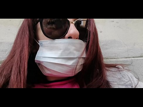 ❤️ نیکولتا از همسایه‌اش انتقام می‌گیرد و در گاراژش ادرار می‌کند (قرنطینه ایتالیایی ویژه Covid19) ❤ فیلم مقعد در ما